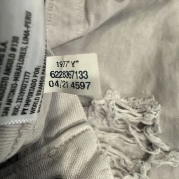 AE Jeans Women’s Distressed Mom Jeans Relaxed Tapered Cream Size 8 4597 - Picture 8 of 11